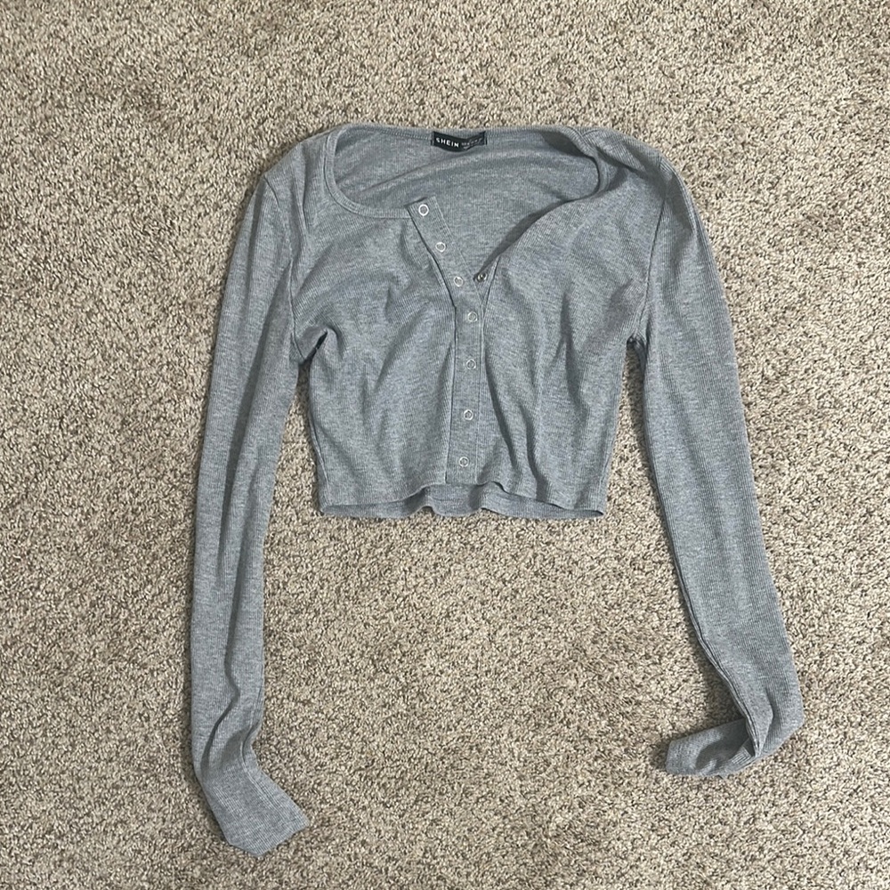 SHEIN Gray Buttoned Crop Top